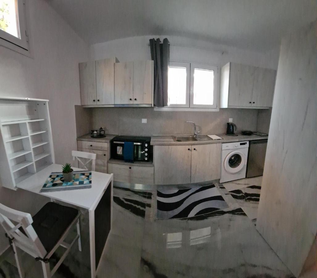 Joseph Apartment *